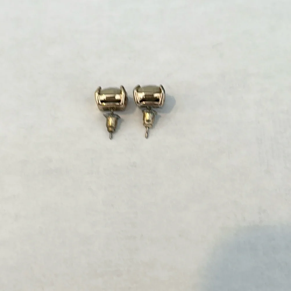 Bundle (3) Pairs of Stud Earrings - Picture 4 of 8